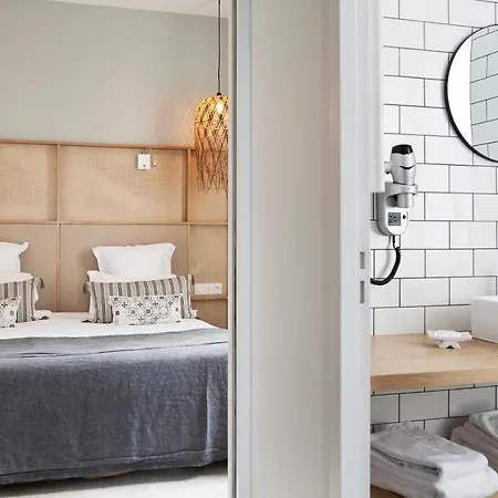 Les Costans, The Originals Relais 3*